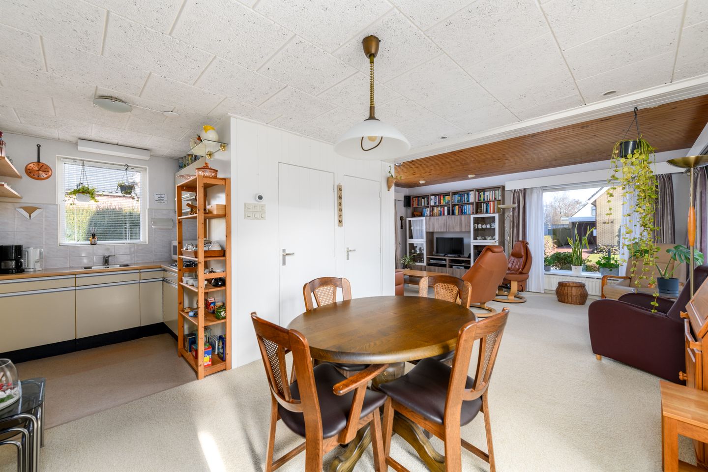 Foto 10 van Middelbuorren 20-A