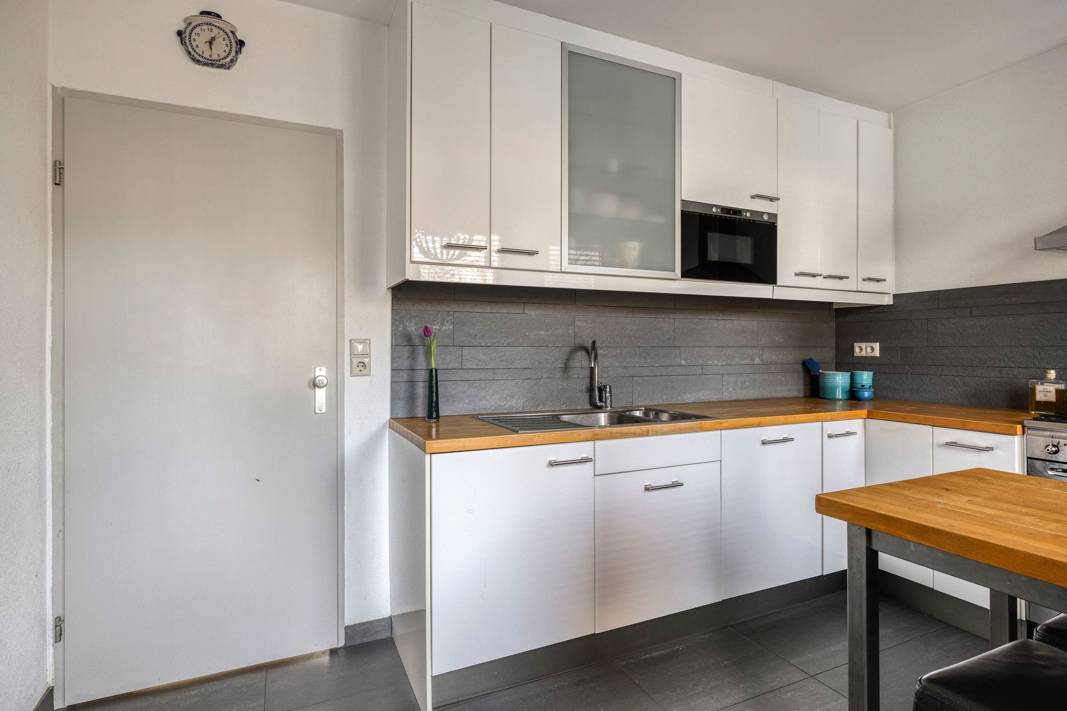 Photo 15 of Vlaamse Gaai 7