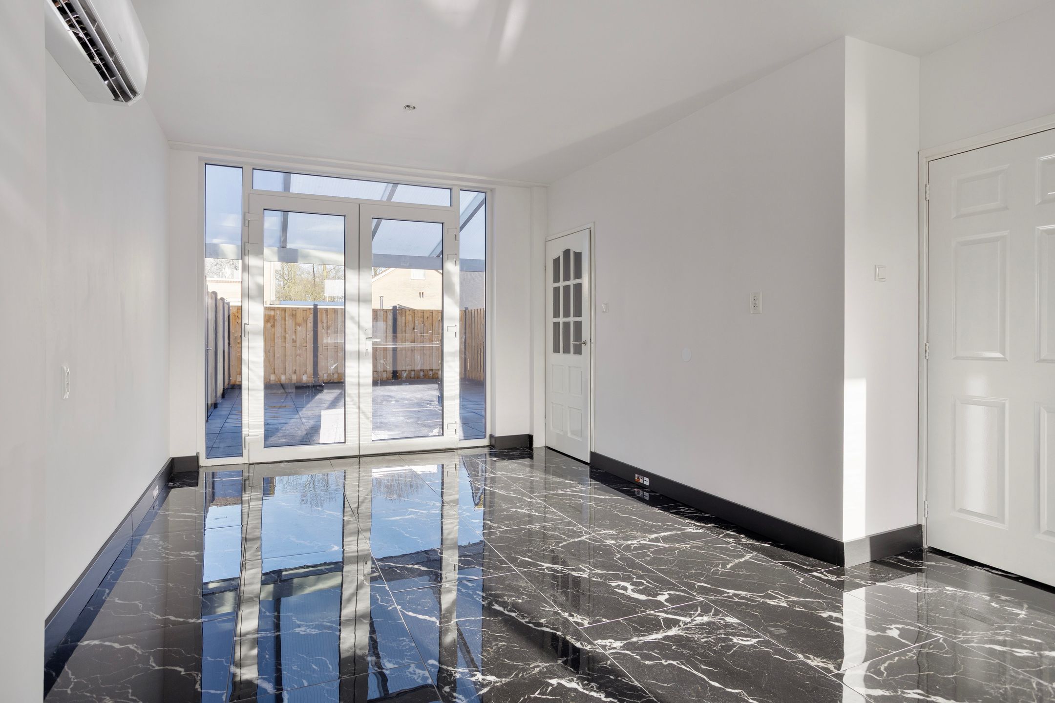 Foto 12 van V N laan 21