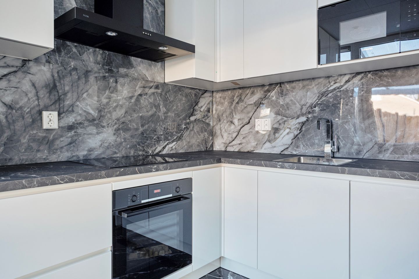 Foto 19 van V N laan 21