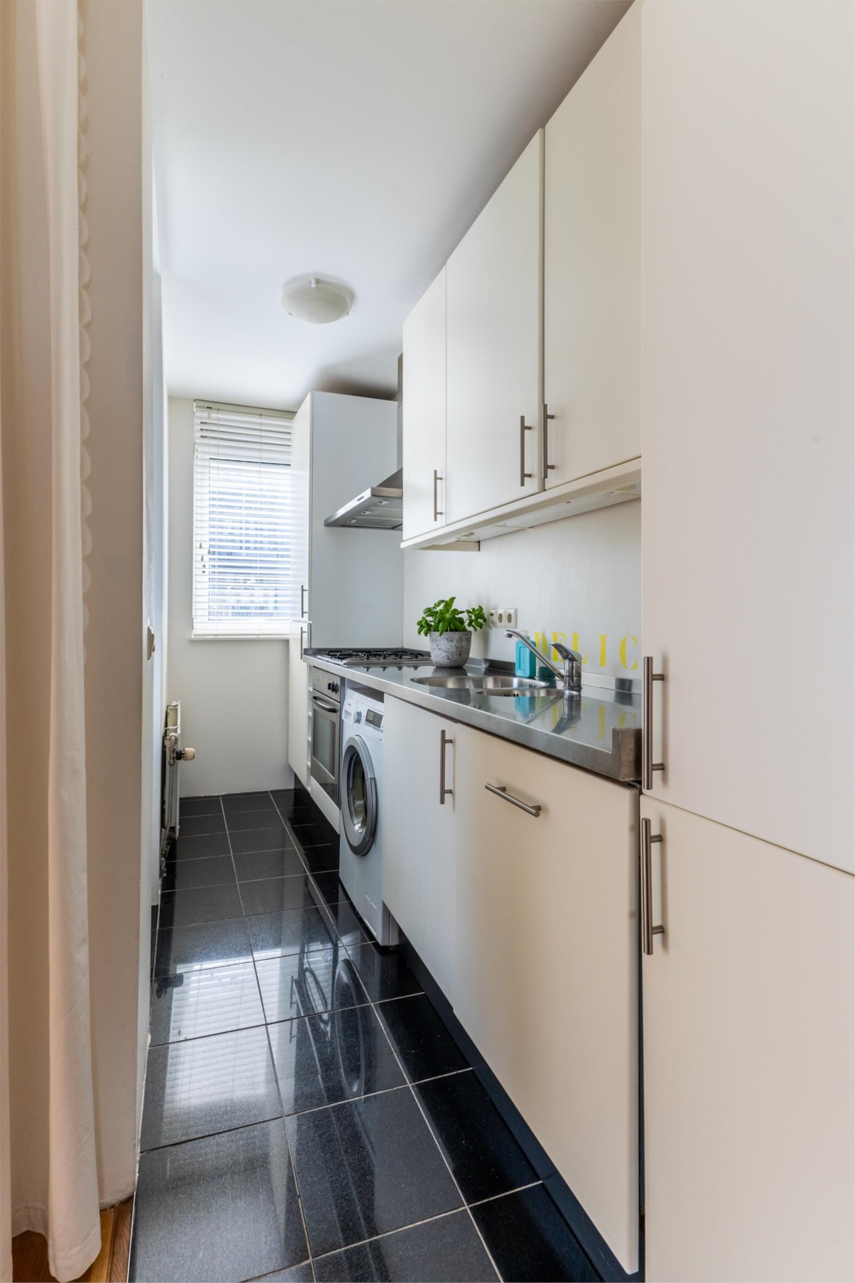 Foto 15 van Madurastraat 68-1