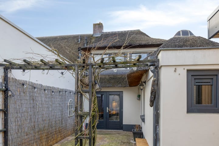 Foto 30 van Burgemeester van Engelenweg 203