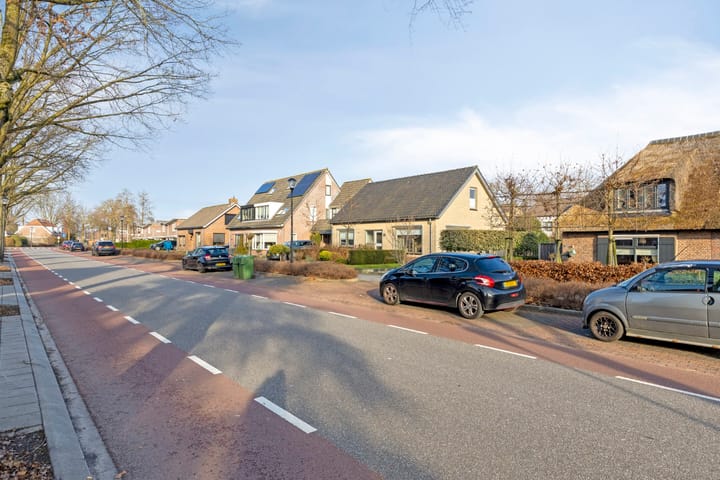 Foto 35 van Burgemeester van Engelenweg 203