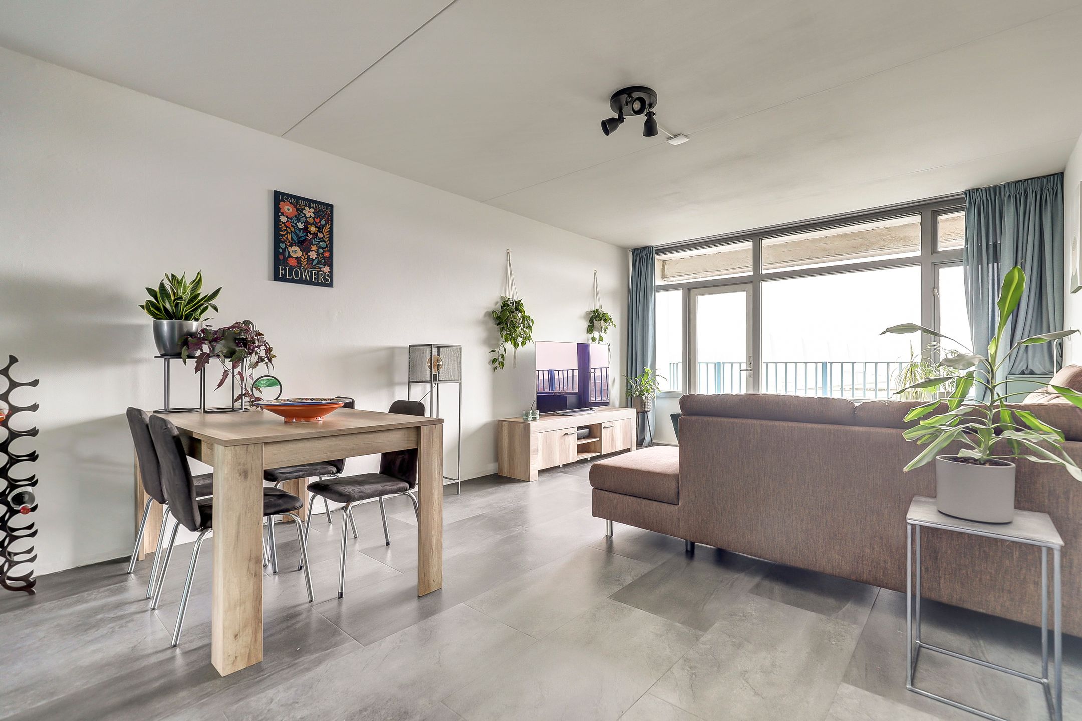 Photo 9 of Venusstraat 366