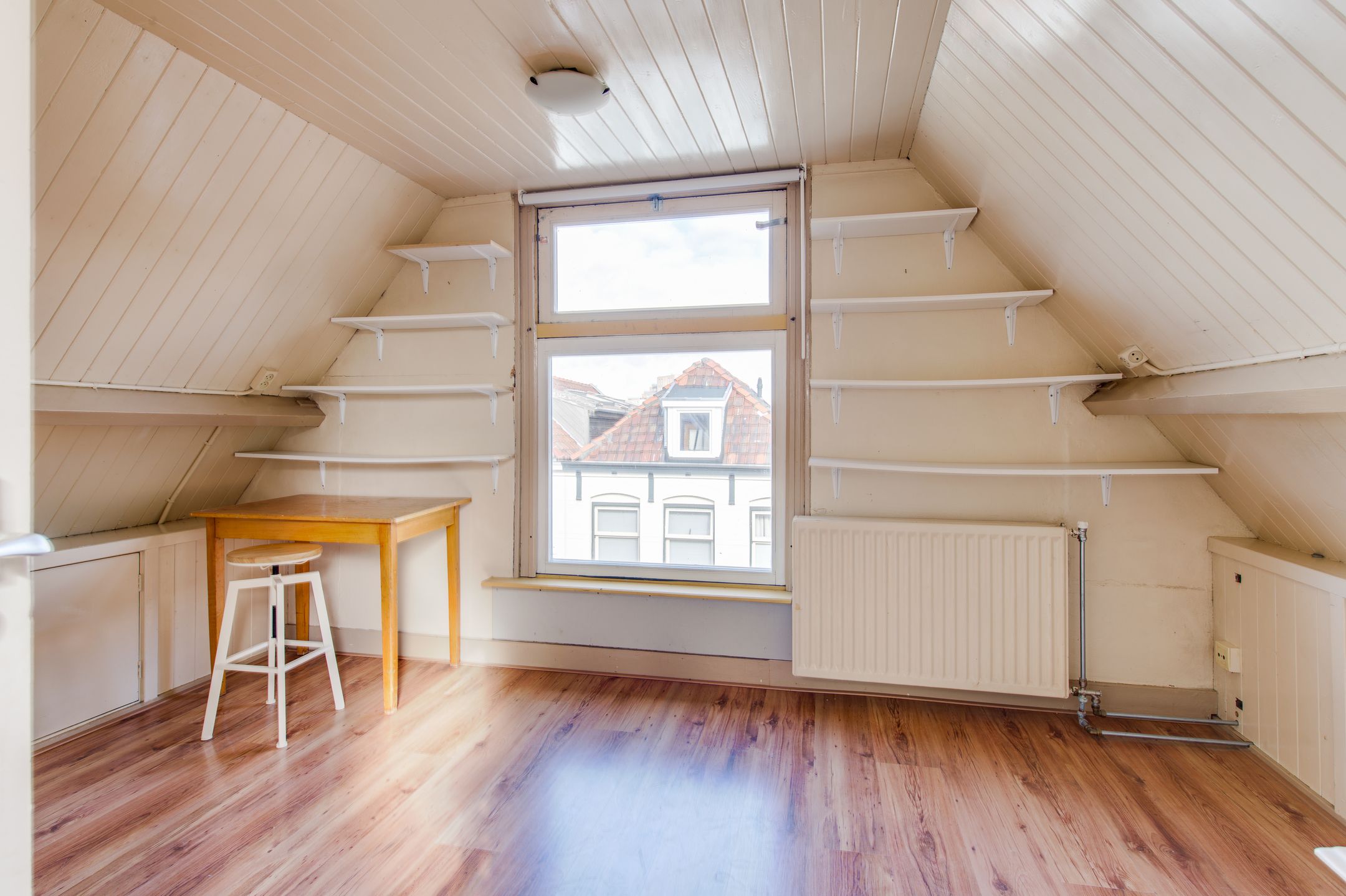 Photo 33 of Spoorstraat 9