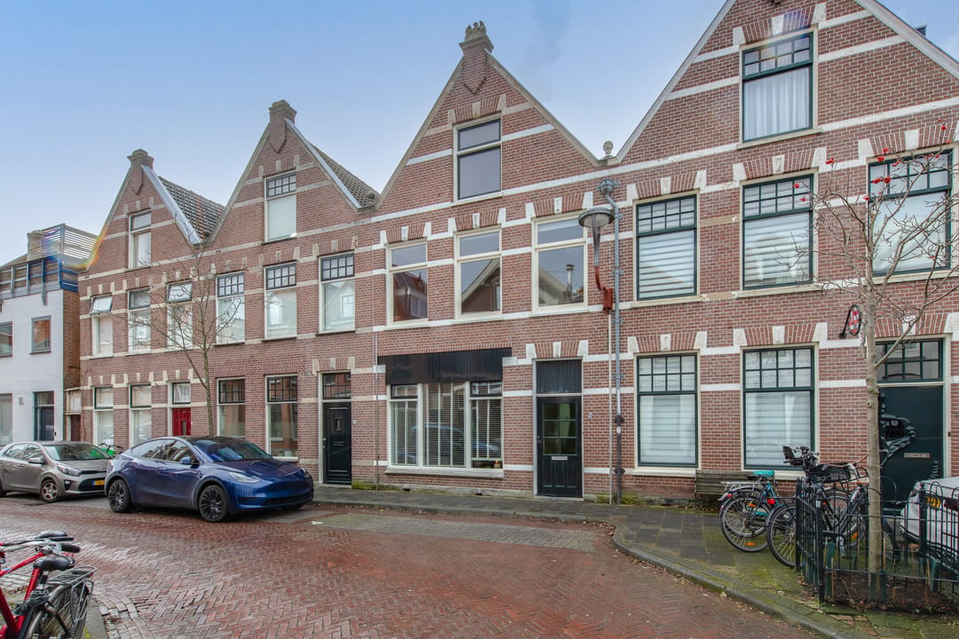 Photo 47 of Spoorstraat 9