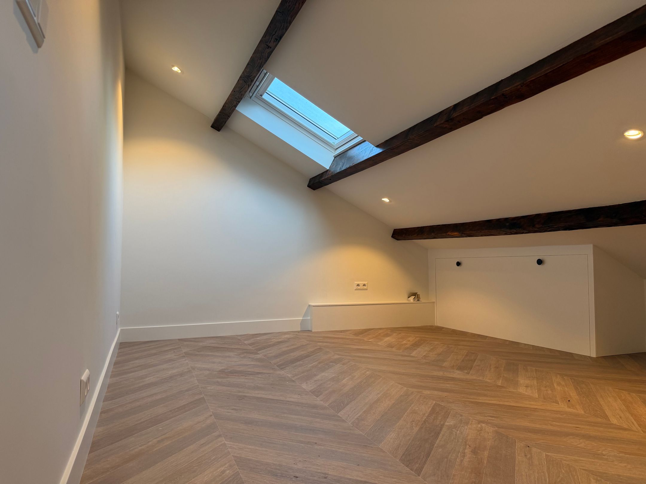 Photo 6 of Van Tuyll van Serooskerkenplein 49