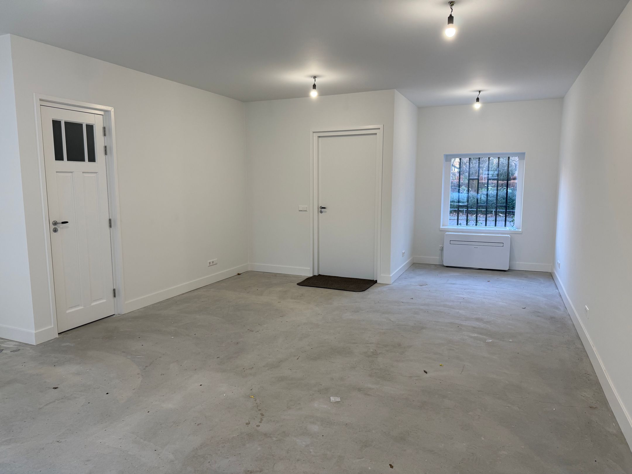 Photo 9 of Van Tuyll van Serooskerkenplein 49