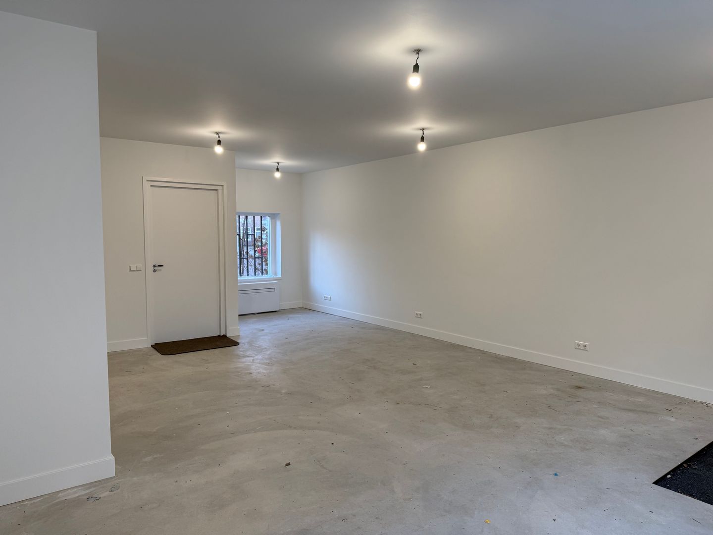 Photo 14 of Van Tuyll van Serooskerkenplein 49