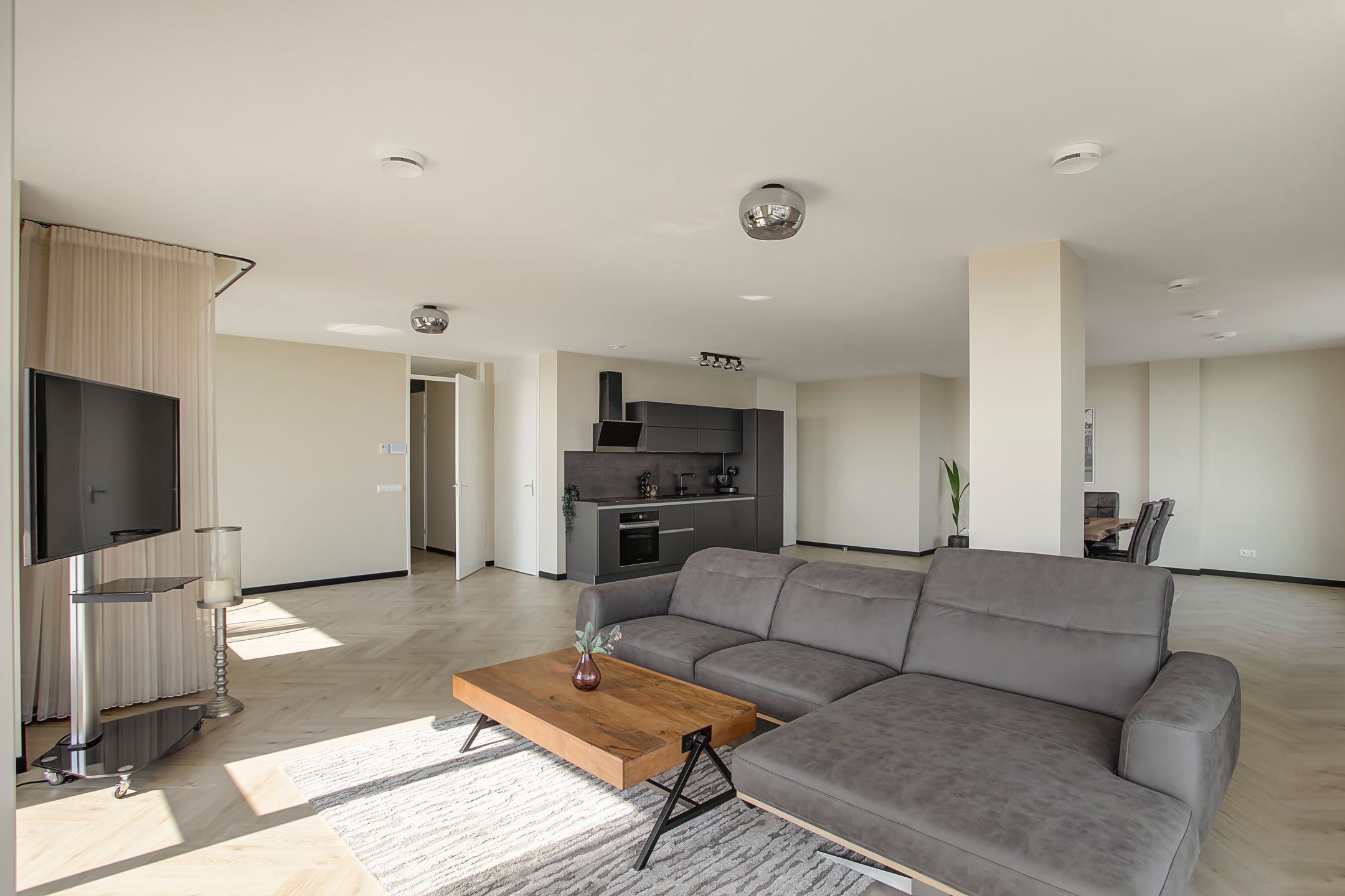 Photo 24 of Radarweg 458