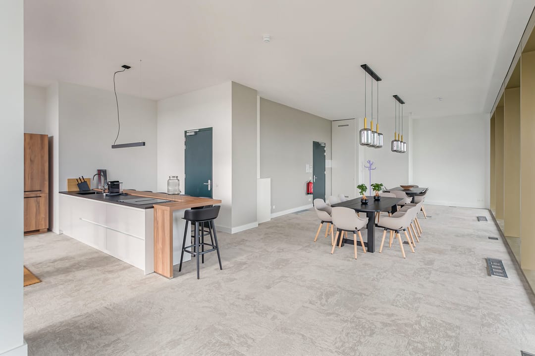 Photo 47 of Radarweg 458