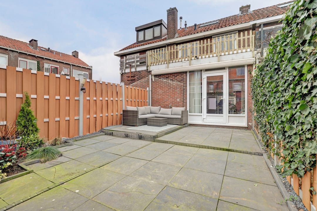 Photo 2 of De Genestetstraat 25