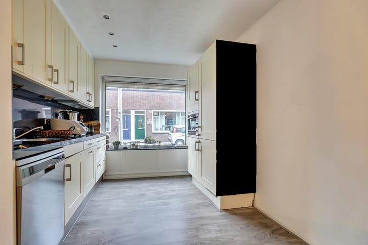 Foto 4 van De Genestetstraat 25