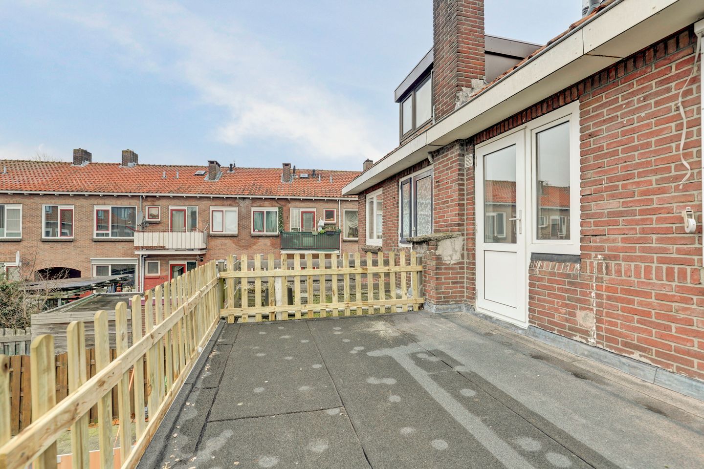 Photo 14 of De Genestetstraat 25