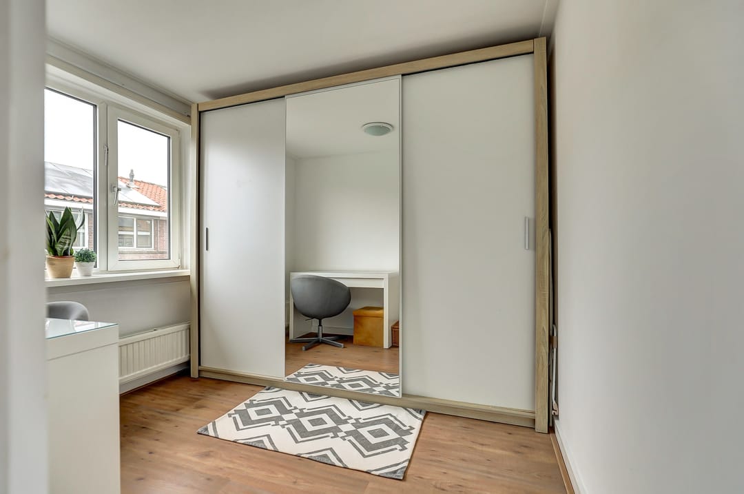 Photo 17 of De Genestetstraat 25