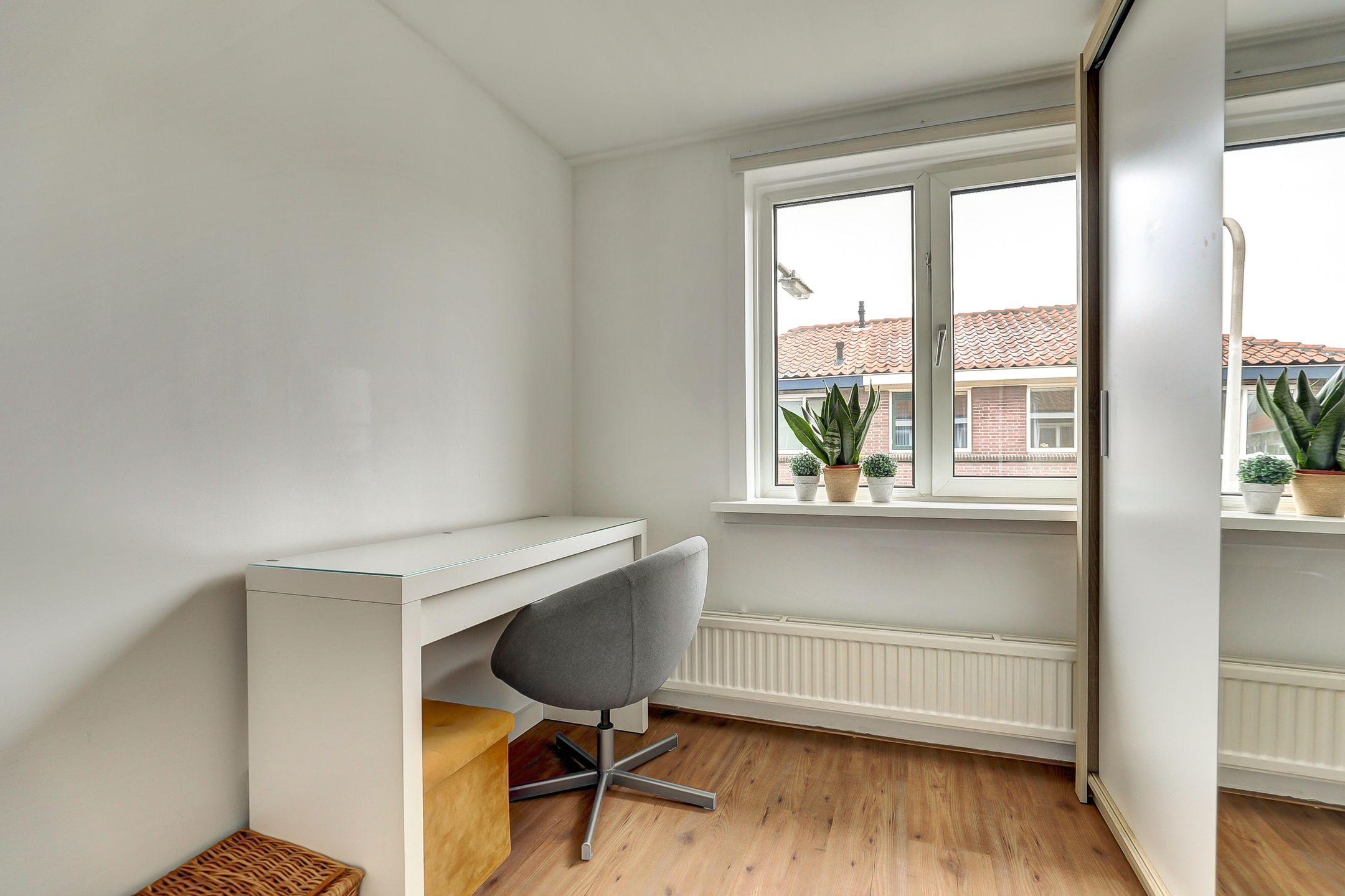 Photo 18 of De Genestetstraat 25