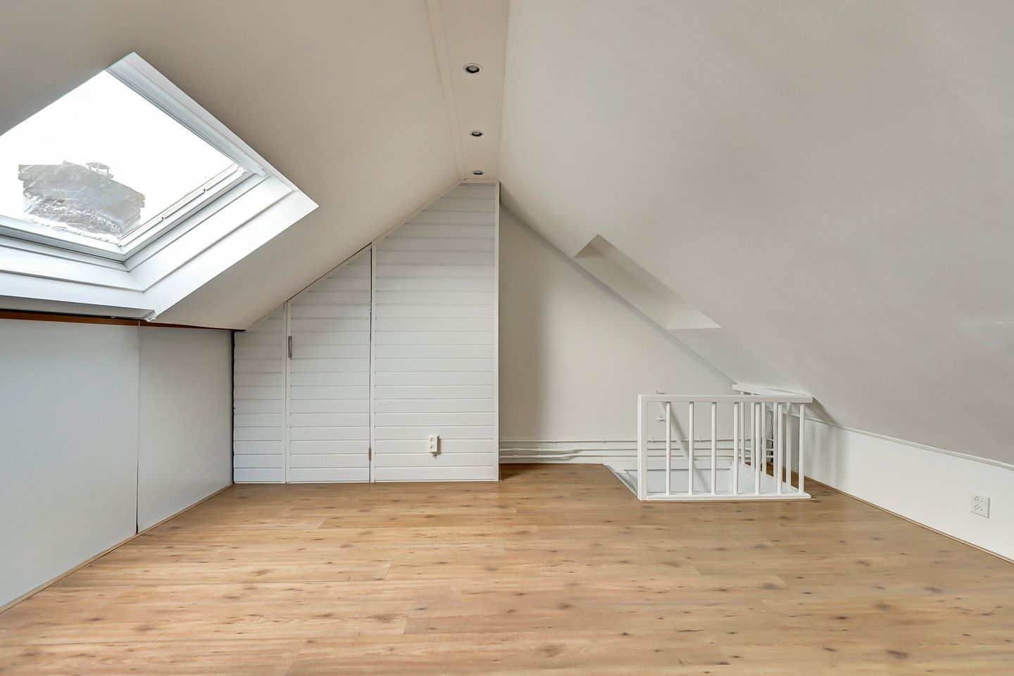 Photo 19 of De Genestetstraat 25