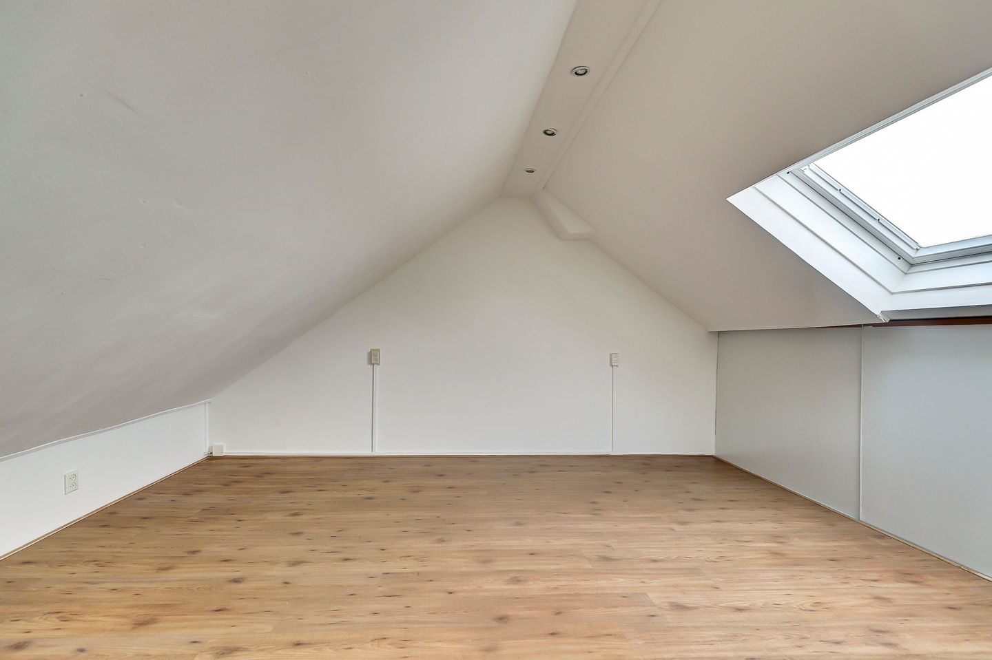 Photo 20 of De Genestetstraat 25