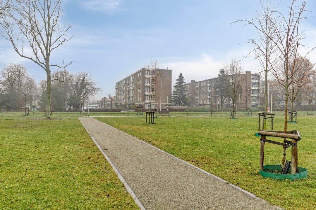 Photo 32 of Johanna Naberstraat 126