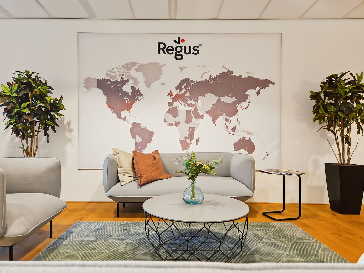 View photo 3 of Willemsplein 2