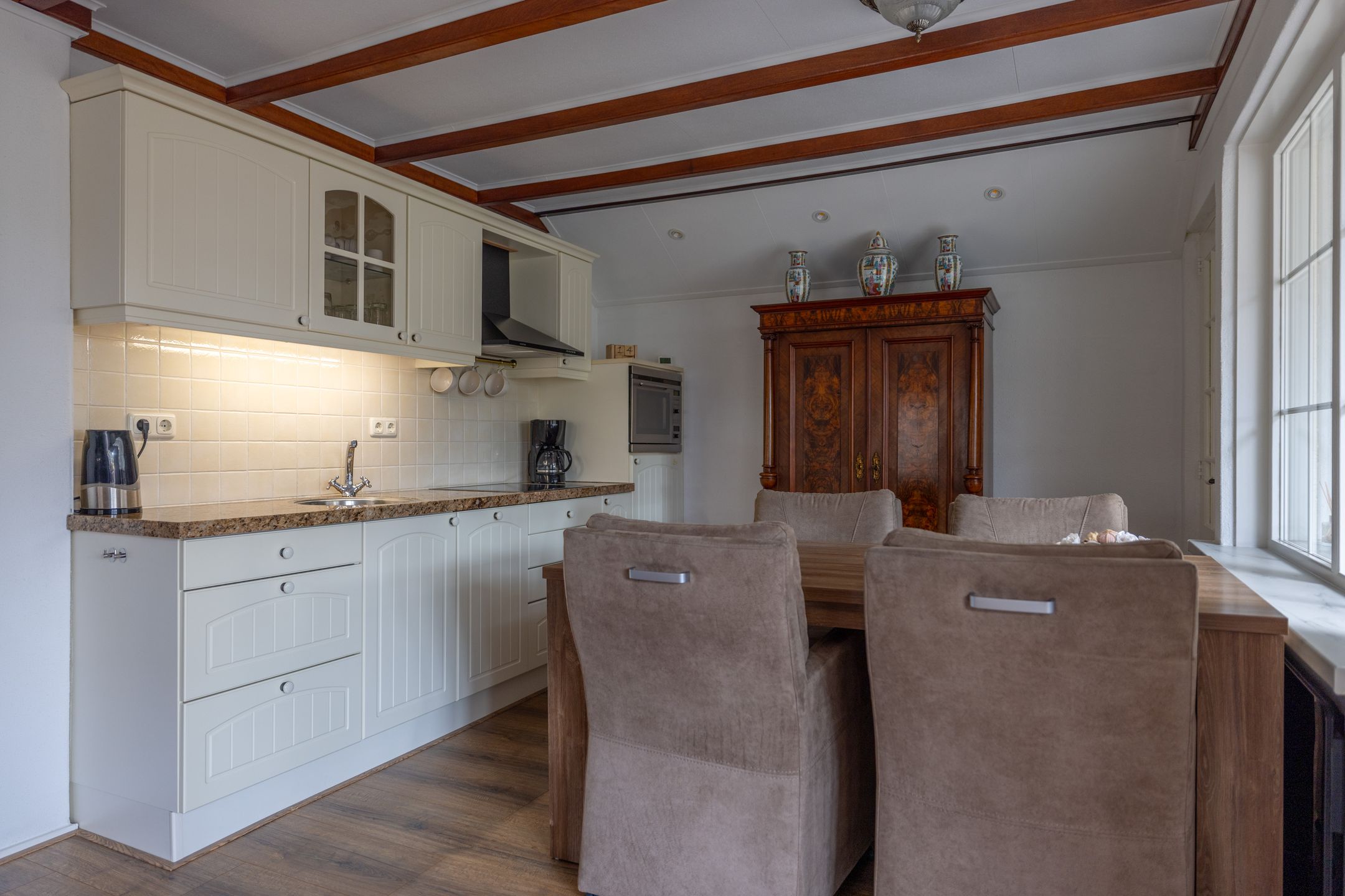 Foto 12 van De Hoek 1-A