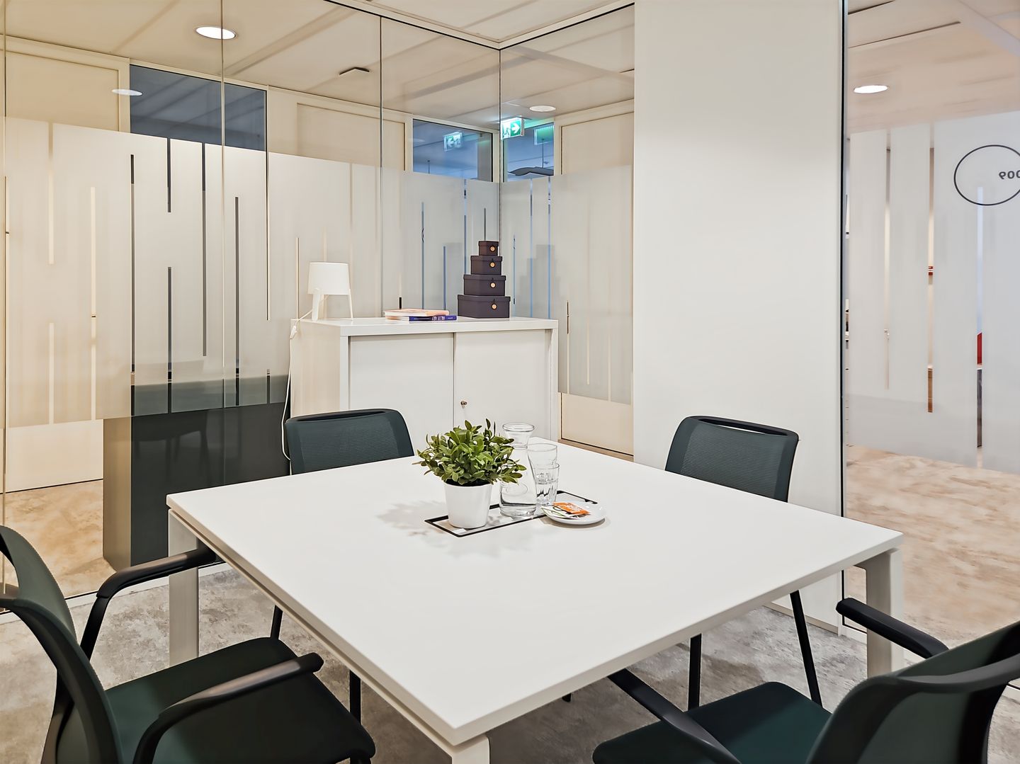 Bekijk foto 1 van Willemsplein 2