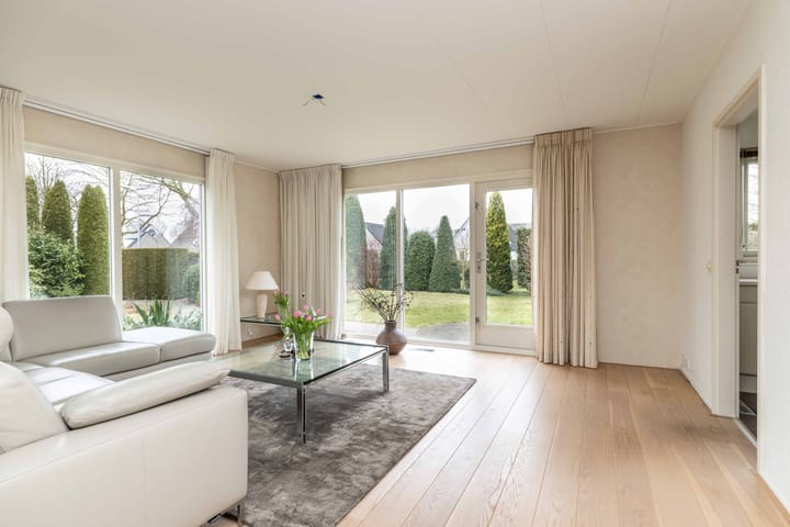 Photo 2 of Lisdodde 12