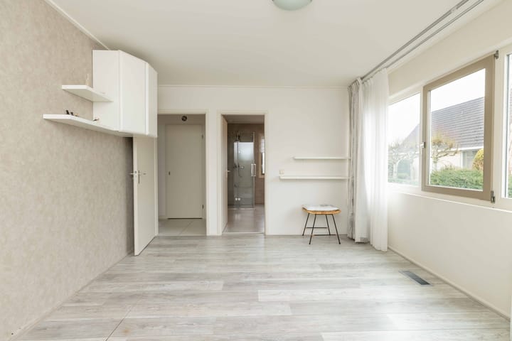 Photo 4 of Lisdodde 12