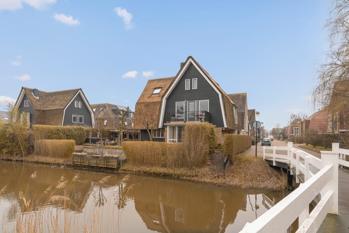 Schoeimes 10 main image