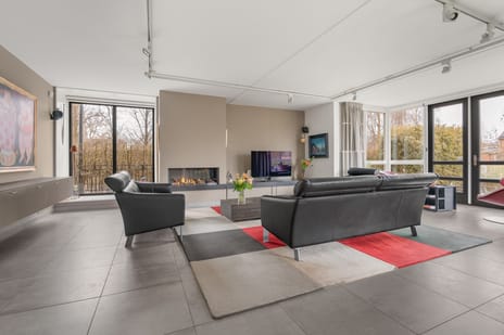 Schoeimes 10 tertiary image