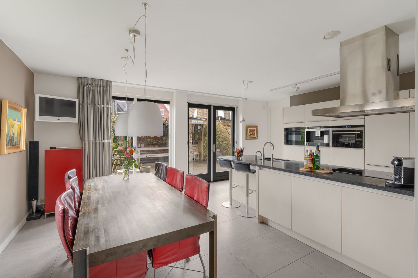 Photo 4 of Schoeimes 10