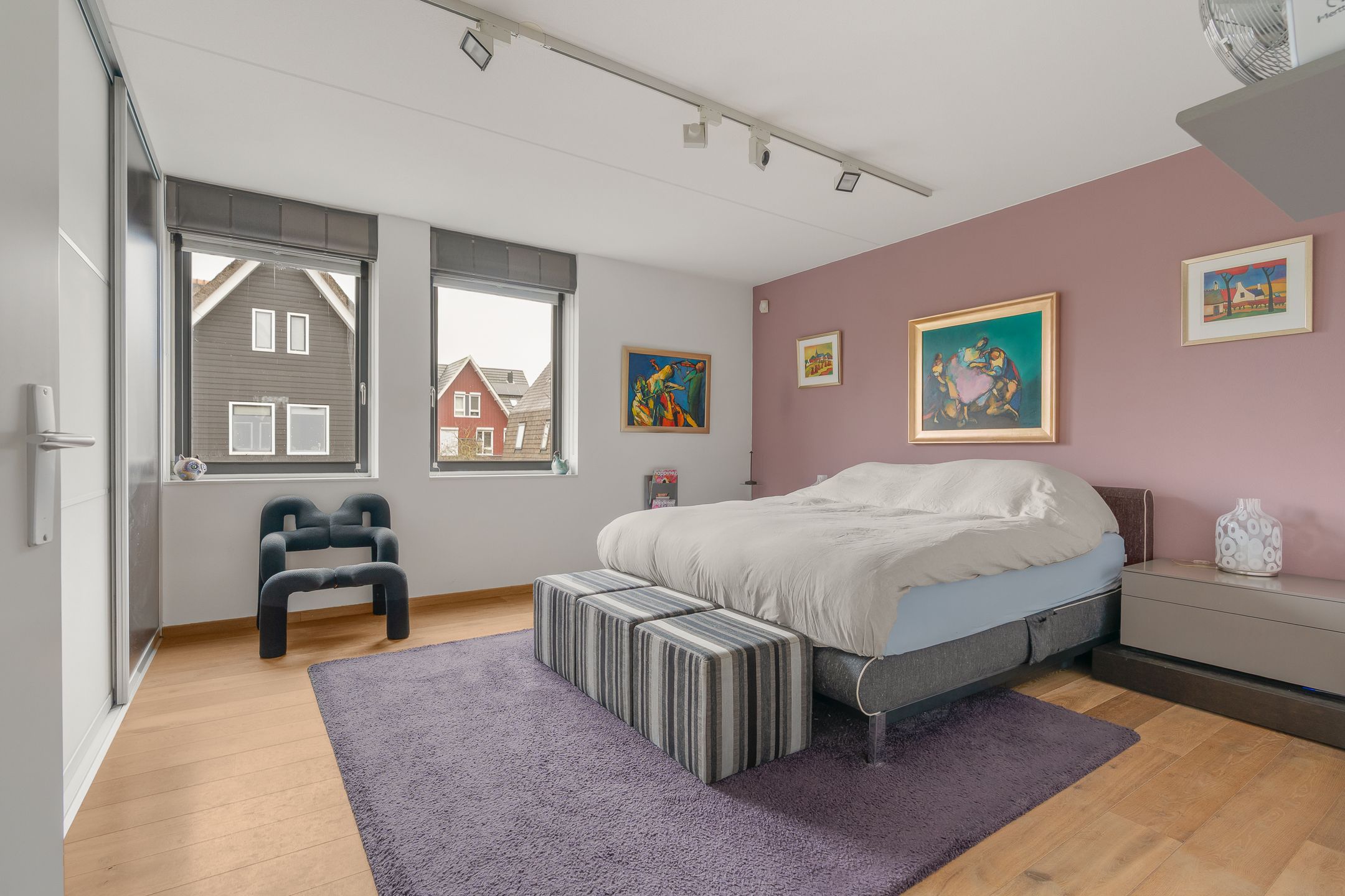 Photo 24 of Schoeimes 10