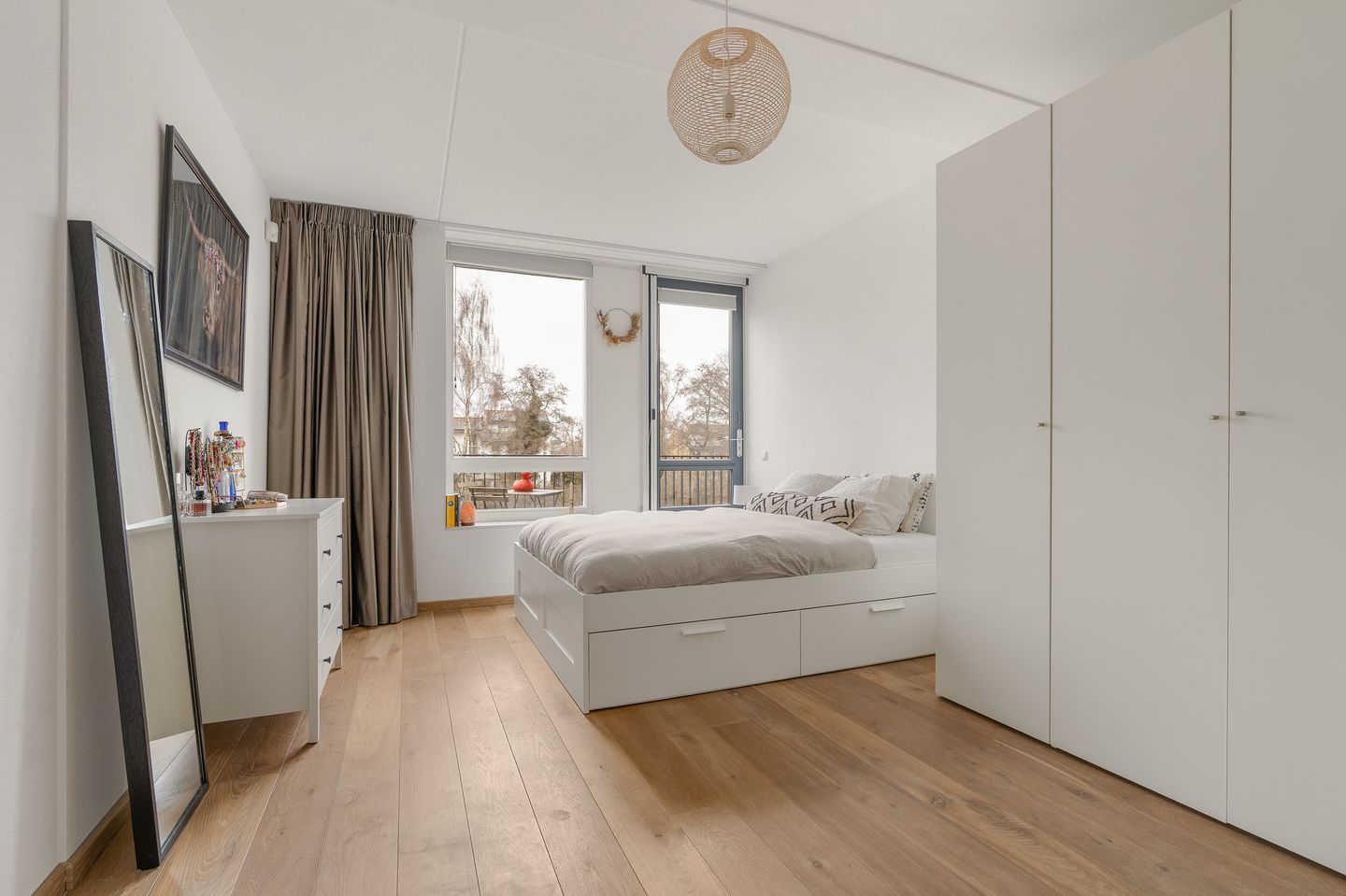 Photo 29 of Schoeimes 10