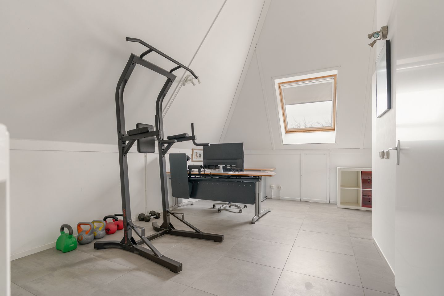 Photo 34 of Schoeimes 10