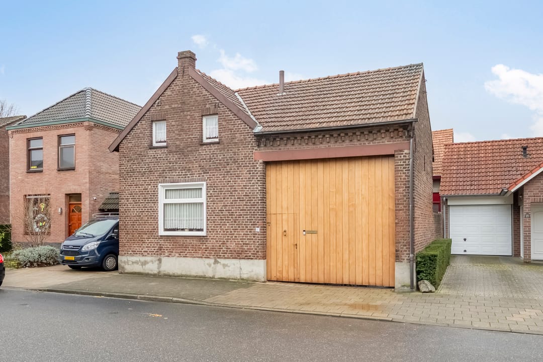 Foto 1 van Overhoven 81