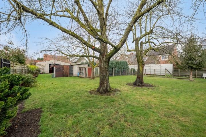 Foto 2 van Overhoven 81