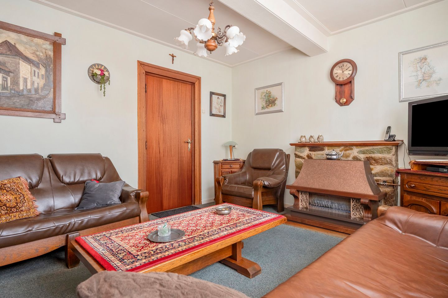 Foto 19 van Overhoven 81