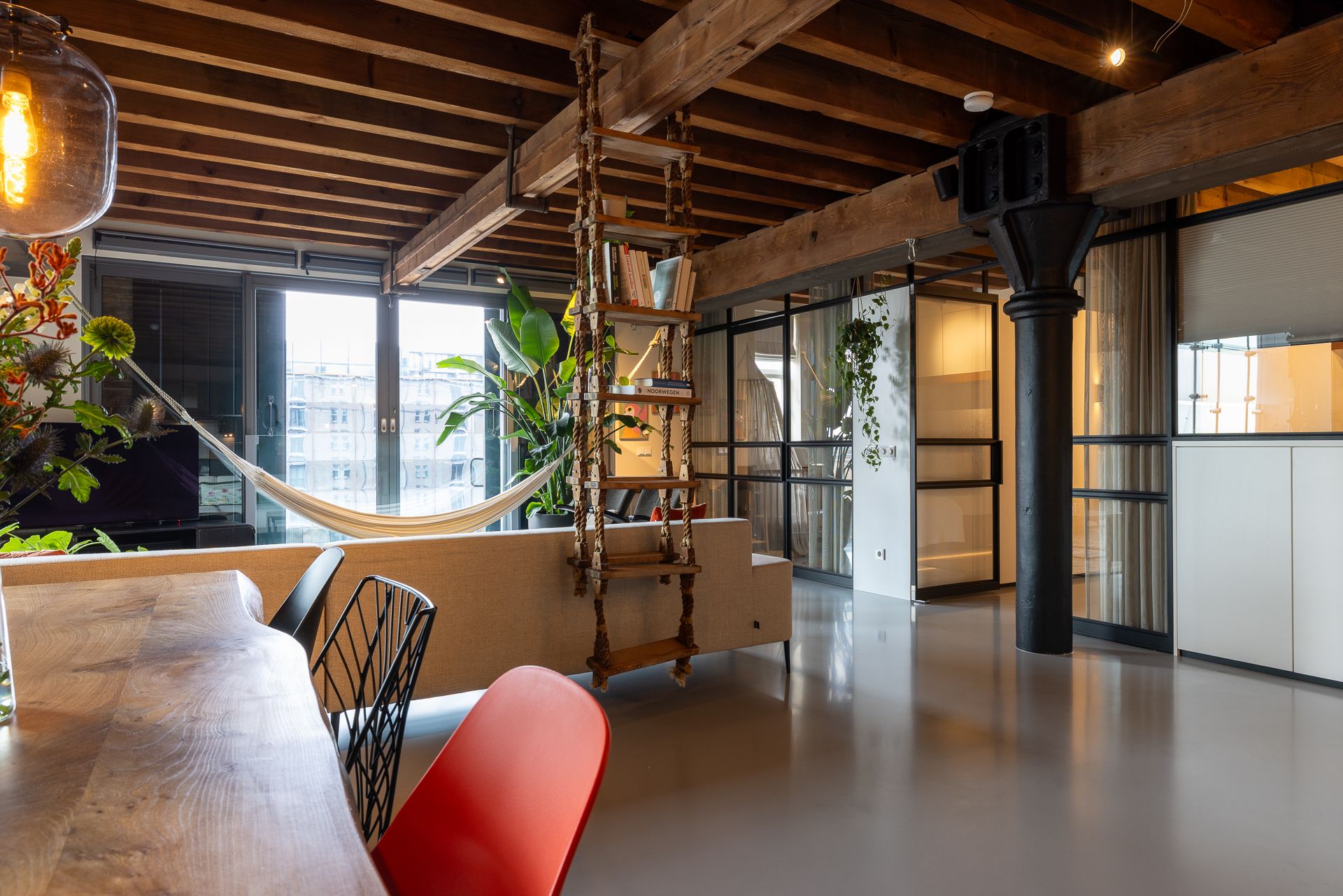 Foto 21 van Lloydstraat 160