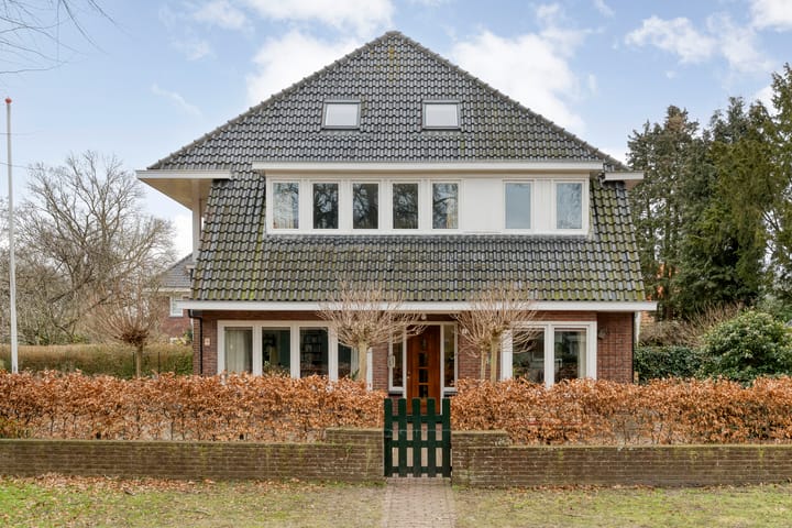 Dr. E.J. Roelfsemalaan 1