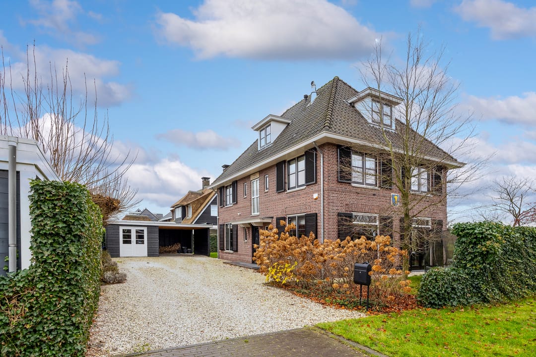 Foto 1 van Bab van Garderenstraat 1