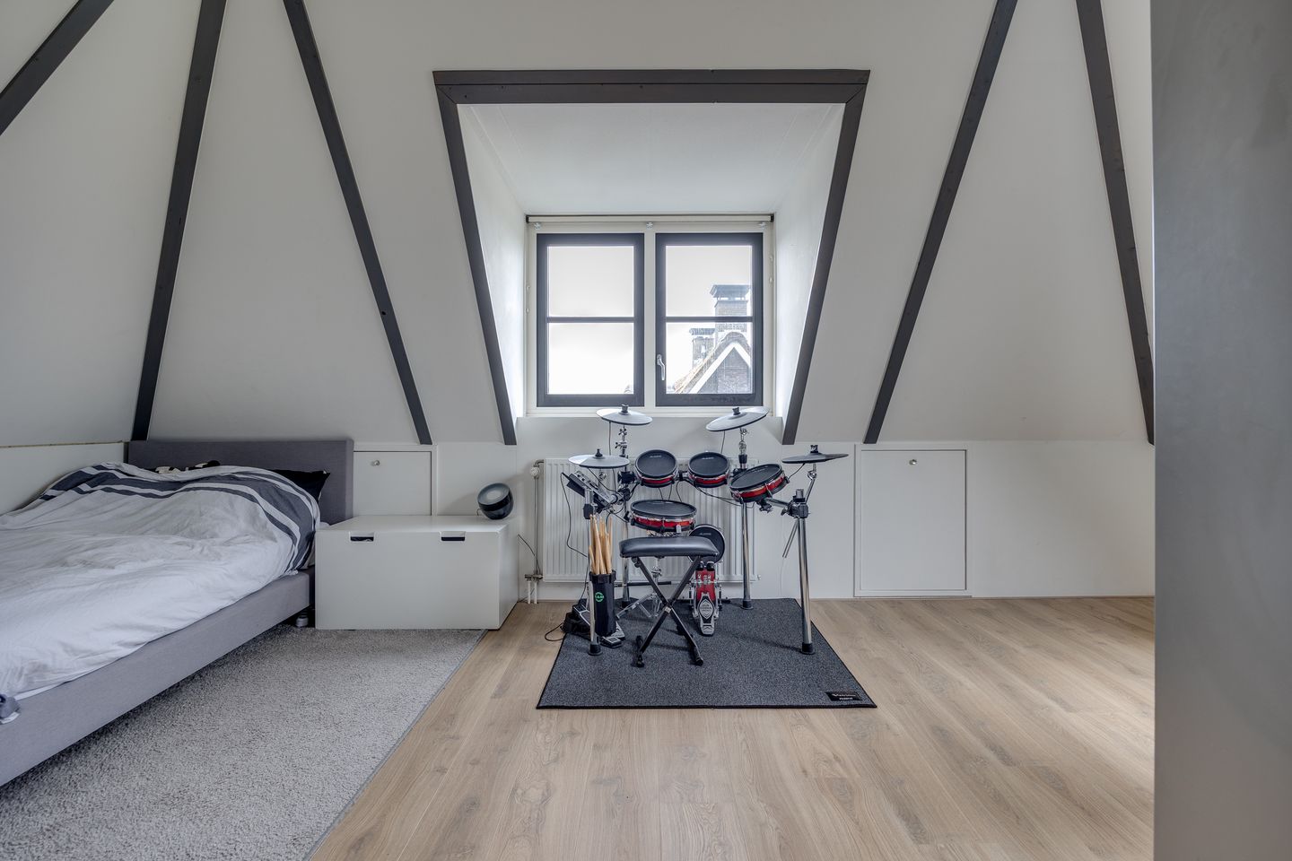 Foto 34 van Bab van Garderenstraat 1