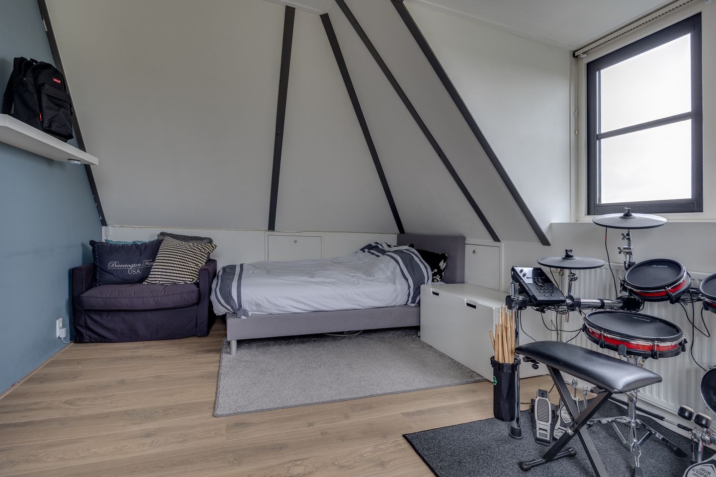 Foto 35 van Bab van Garderenstraat 1