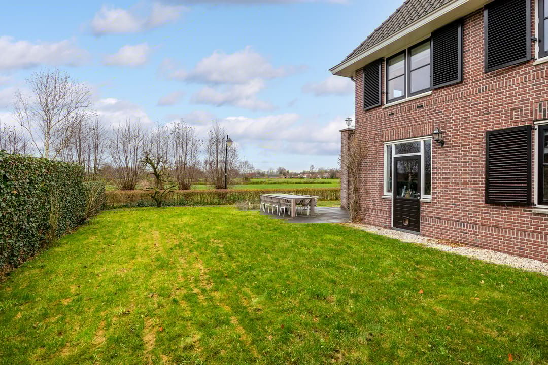 Foto 46 van Bab van Garderenstraat 1