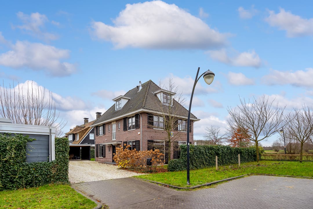 Foto 47 van Bab van Garderenstraat 1