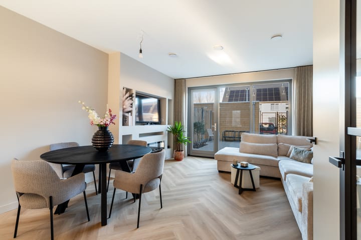 Foto 2 van Naardermeerstraat 20-A