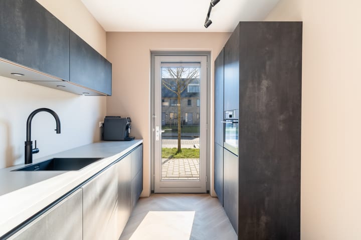 Foto 3 van Naardermeerstraat 20-A