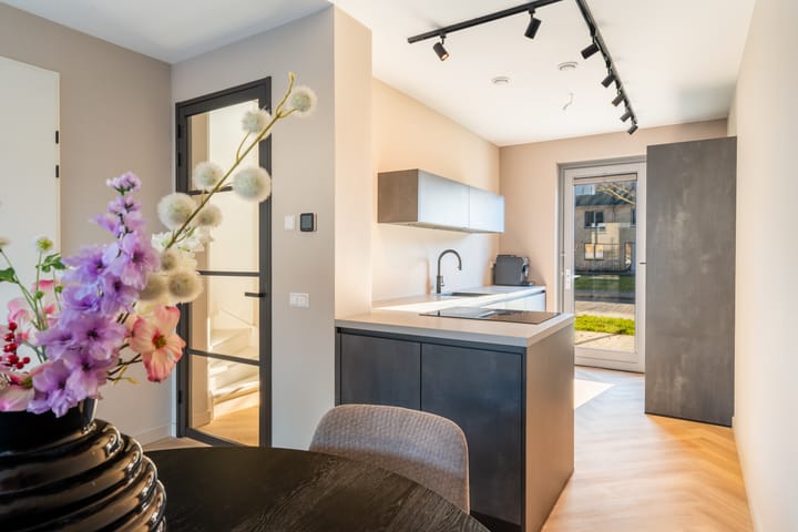 Foto 12 van Naardermeerstraat 20-A