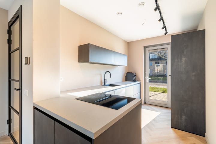 Foto 13 van Naardermeerstraat 20-A