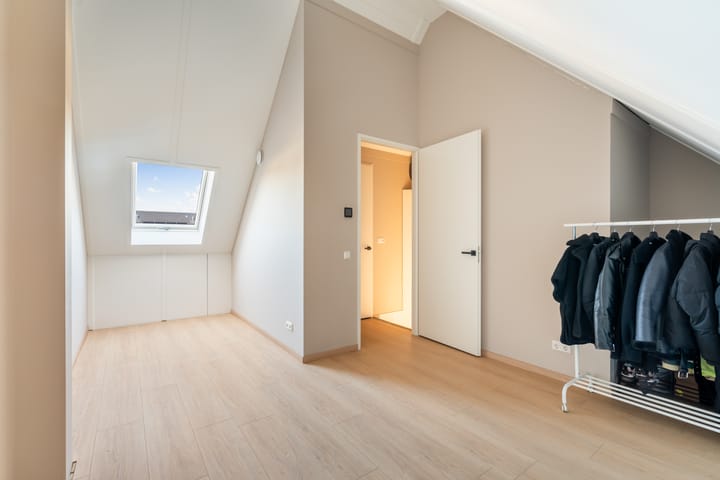 Foto 38 van Naardermeerstraat 20-A