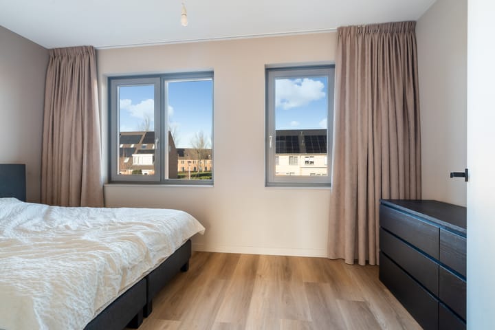 Foto 26 van Naardermeerstraat 20-A